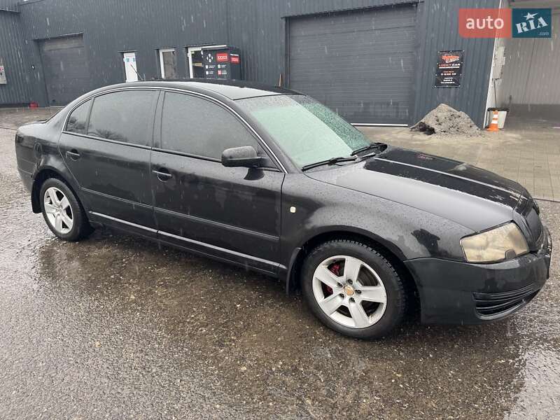 Лифтбек Skoda Superb 2005 в Запорожье