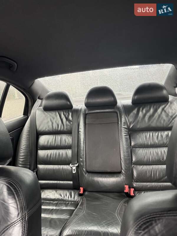 Лифтбек Skoda Superb 2005 в Запорожье