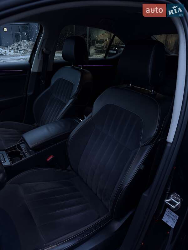 Ліфтбек Skoda Superb 2019 в Львові