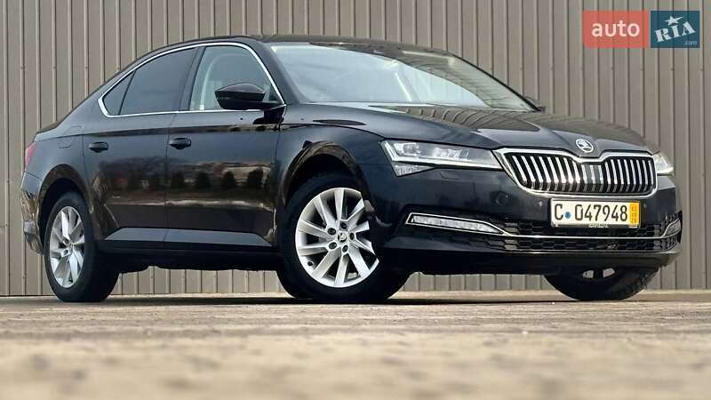 Лифтбек Skoda Superb 2022 в Стрые