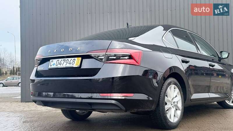 Лифтбек Skoda Superb 2022 в Стрые