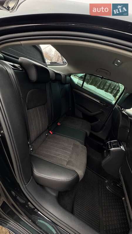 Лифтбек Skoda Superb 2022 в Стрые