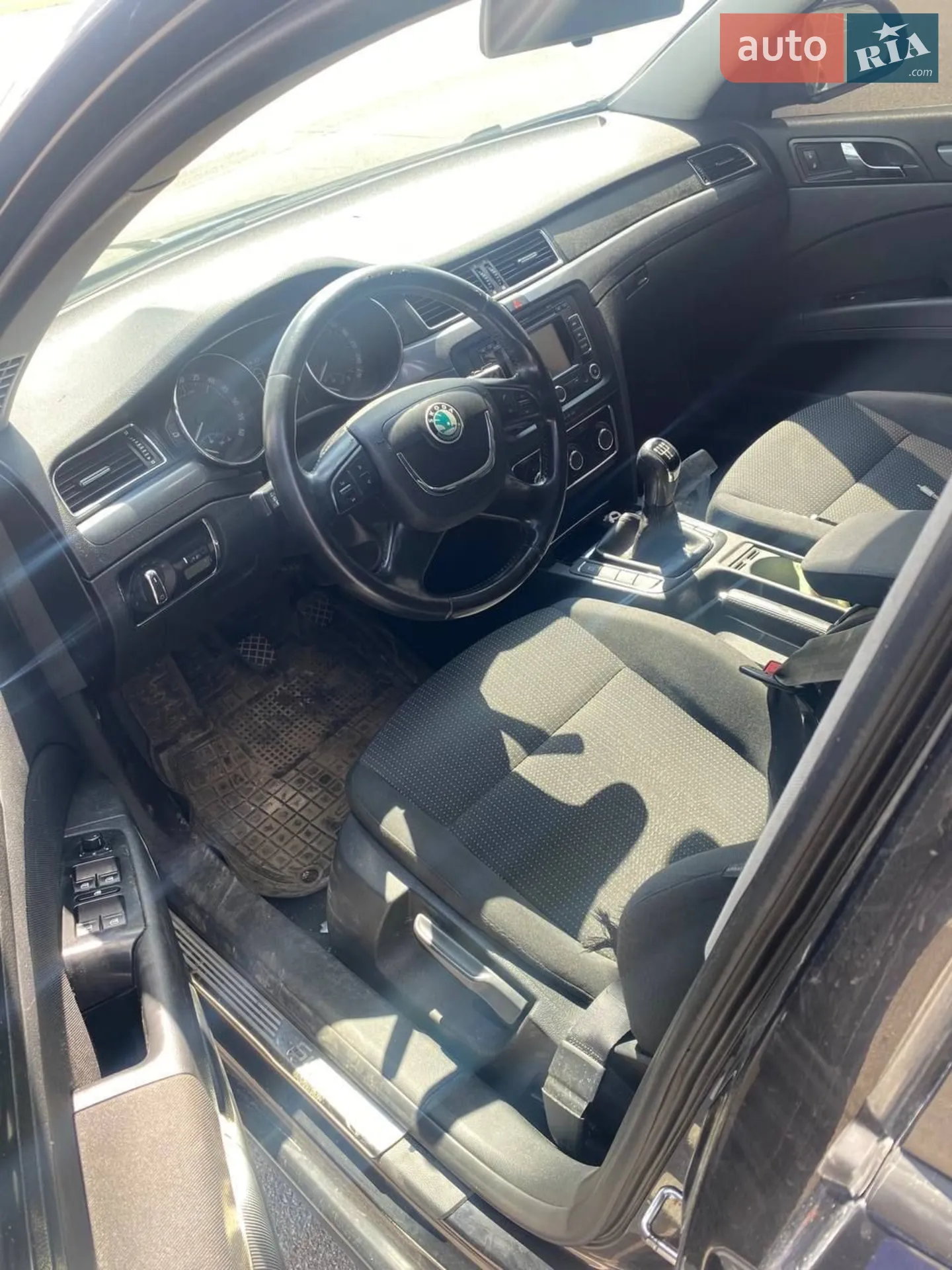 2011 Skoda Superb - мініатюра 8
