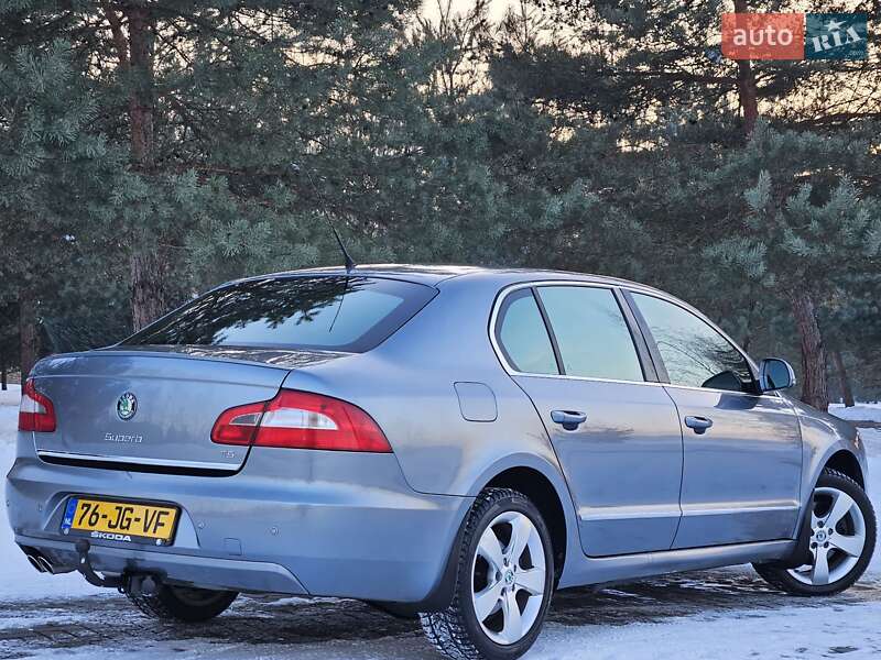 Лифтбек Skoda Superb 2008 в Дрогобыче