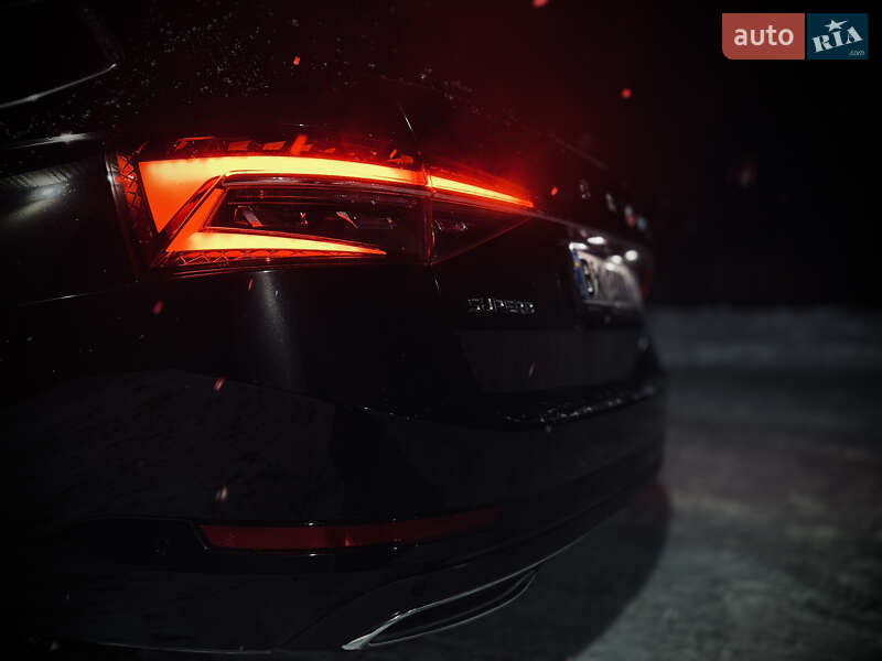 Універсал Skoda Superb 2020 в Хмельницькому