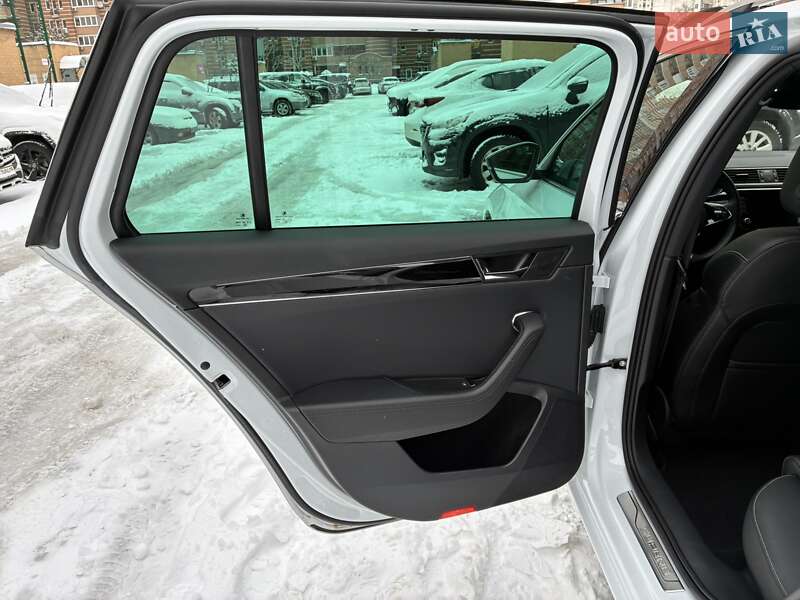 Универсал Skoda Superb 2023 в Киеве фото 59 Универсал Skoda Superb 2023 в Киеве