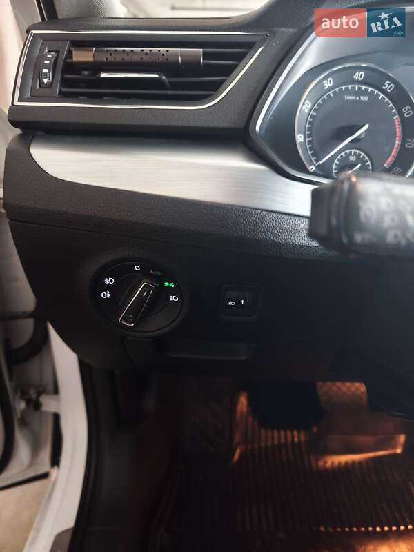 Универсал Skoda Superb 2015 в Киеве