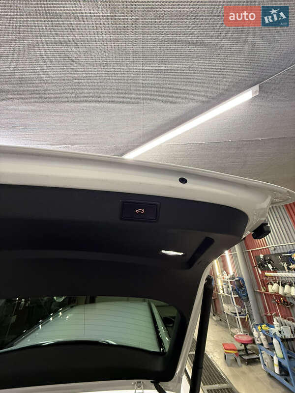 Универсал Skoda Superb 2020 в Луцке