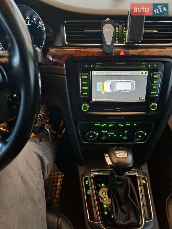 Универсал Skoda Superb 2011 в Ивано-Франковске