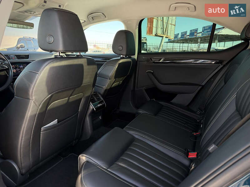 Лифтбек Skoda Superb 2020 в Киеве