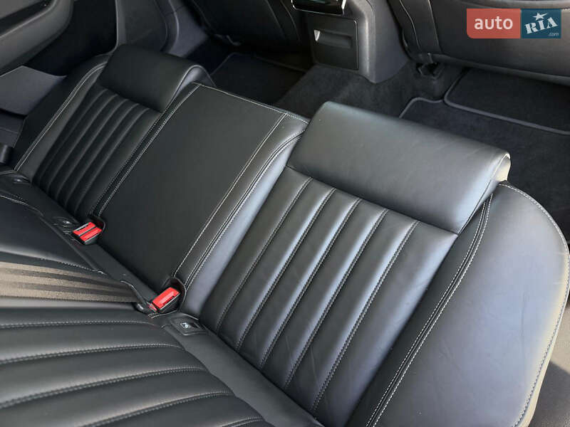 Лифтбек Skoda Superb 2020 в Киеве