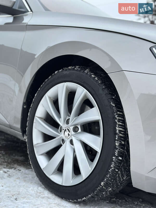 Лифтбек Skoda Superb 2018 в Луцке фото 18 Лифтбек Skoda Superb 2018 в Луцке