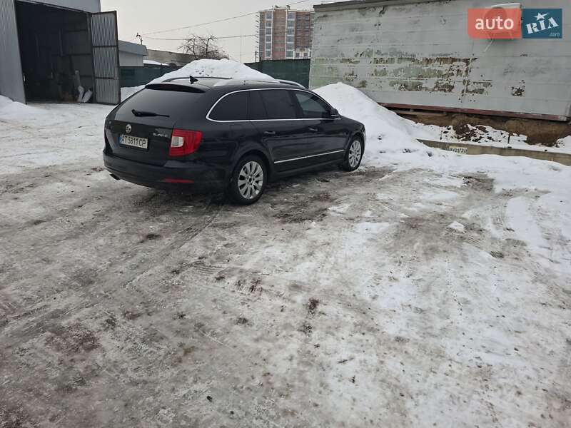 Універсал Skoda Superb 2011 в Івано-Франківську