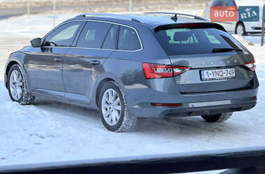 Універсал Skoda Superb 2021 в Рівному