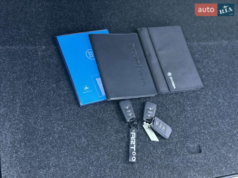 Универсал Skoda Superb 2021 в Ровно