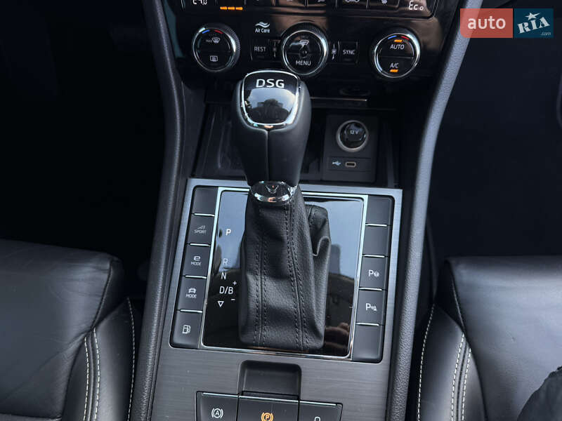 Универсал Skoda Superb 2021 в Ровно