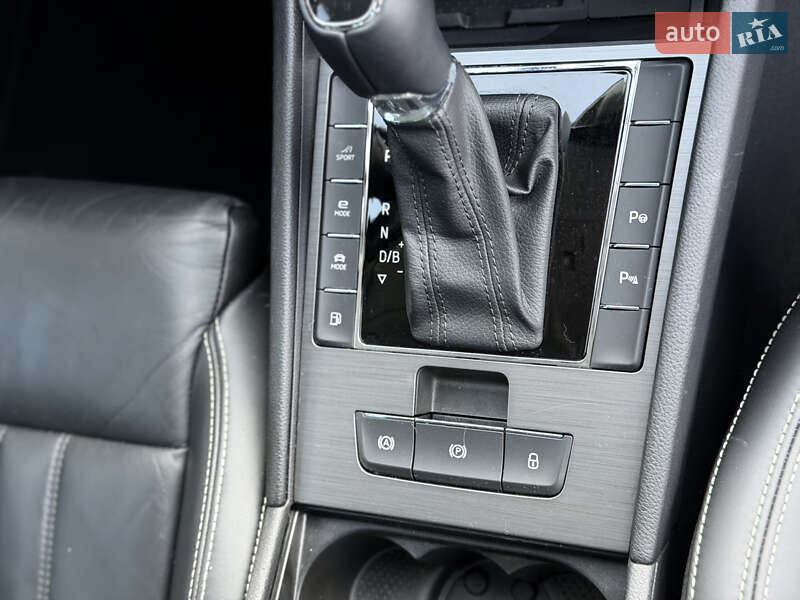 Универсал Skoda Superb 2021 в Ровно