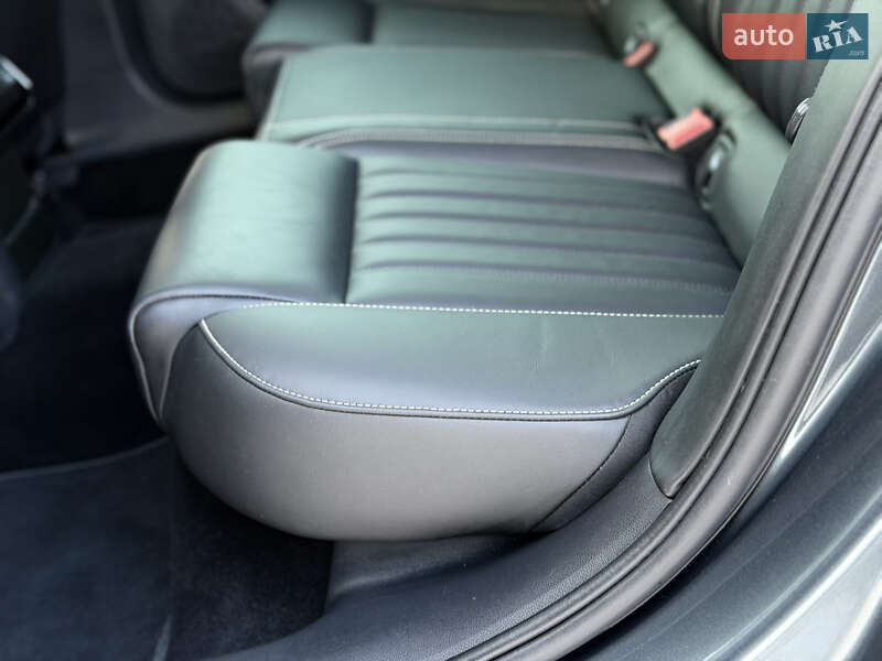 Универсал Skoda Superb 2021 в Ровно