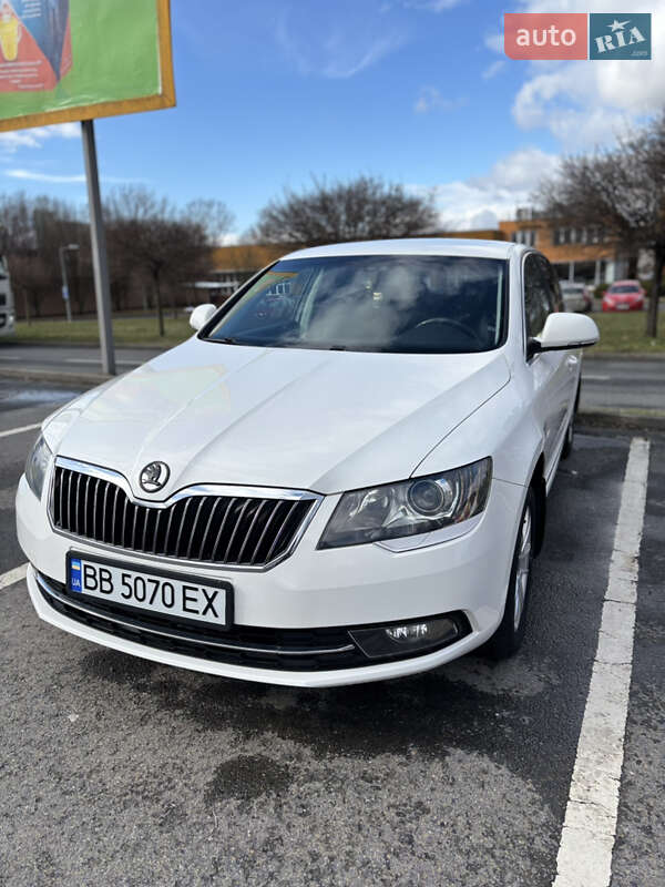 Ліфтбек Skoda Superb 2014 в Виноградові