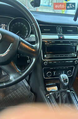 Лифтбек Skoda Superb 2012 в Добровеличковке
