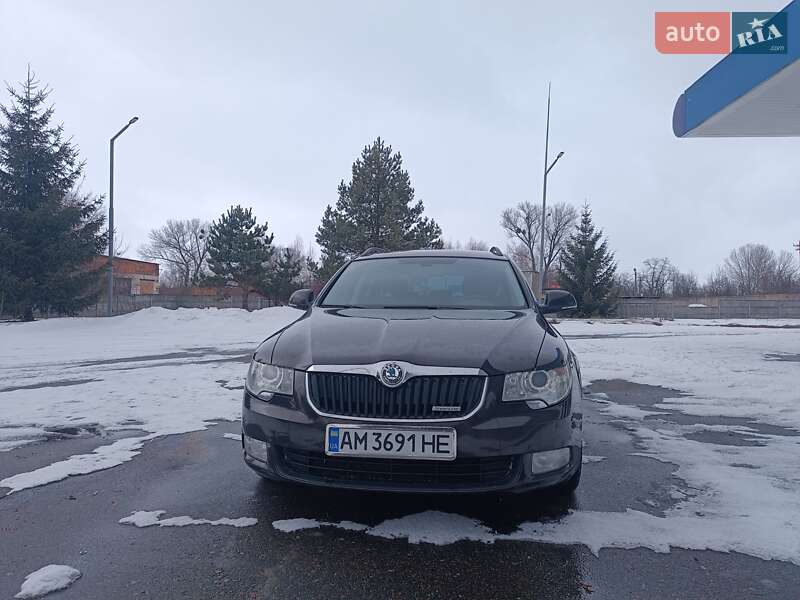Skoda Superb 2012