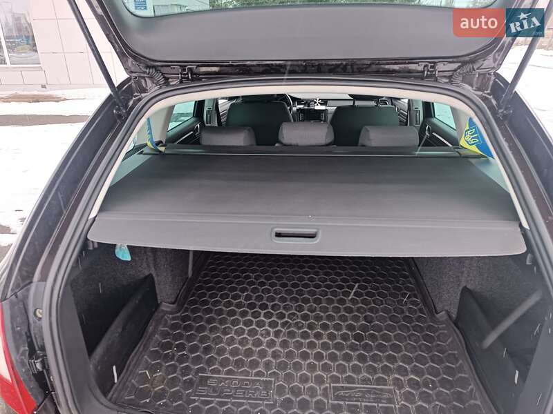 Універсал Skoda Superb 2012 в Черняхові