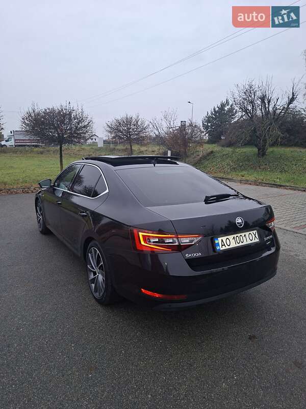 Ліфтбек Skoda Superb 2017 в Ужгороді