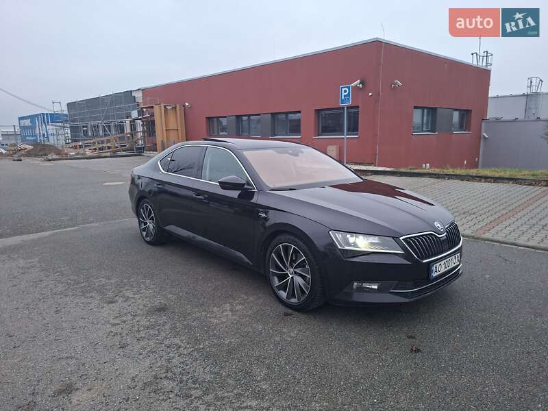 Ліфтбек Skoda Superb 2017 в Ужгороді