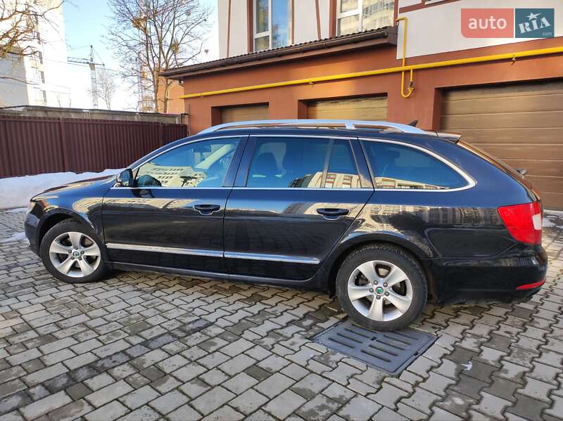 Універсал Skoda Superb 2012 в Івано-Франківську