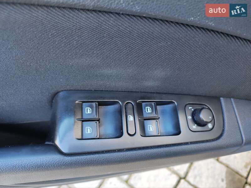 Універсал Skoda Superb 2012 в Івано-Франківську