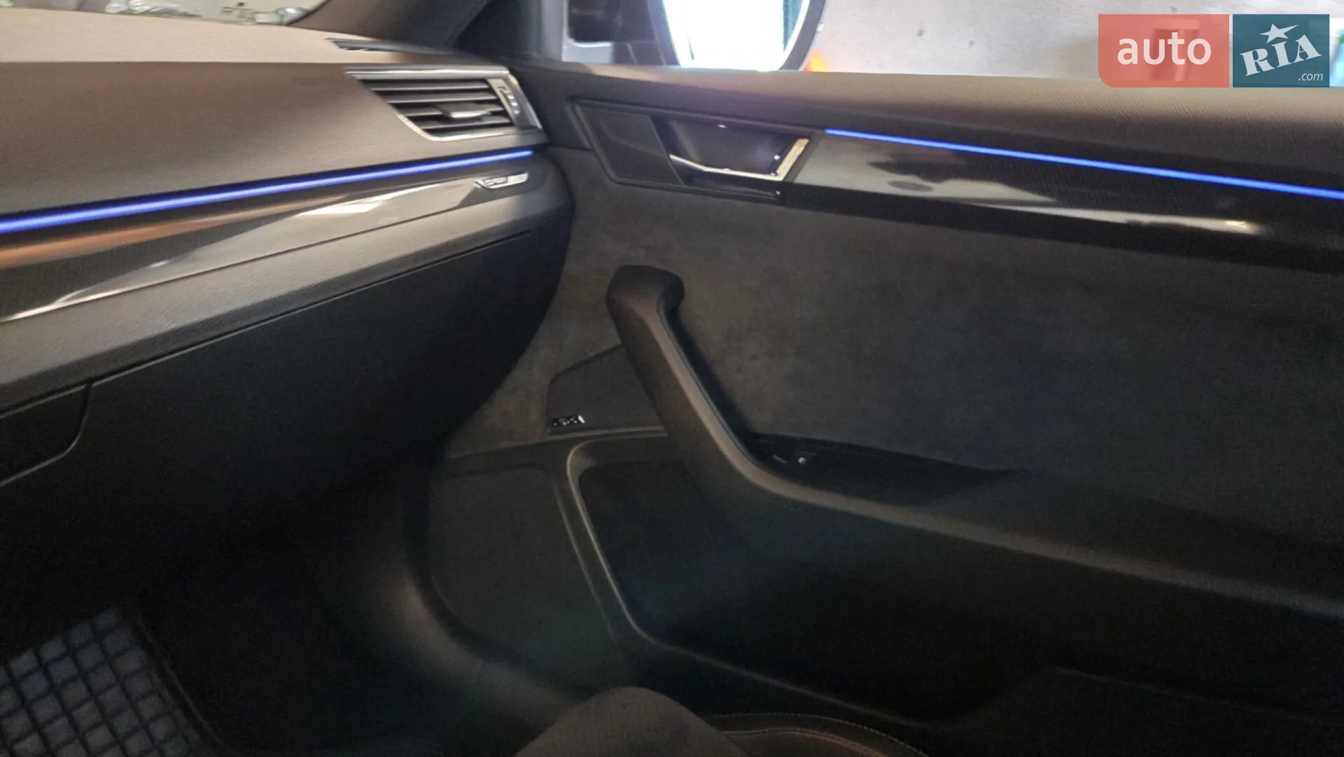 2018 Skoda Superb - мініатюра 43