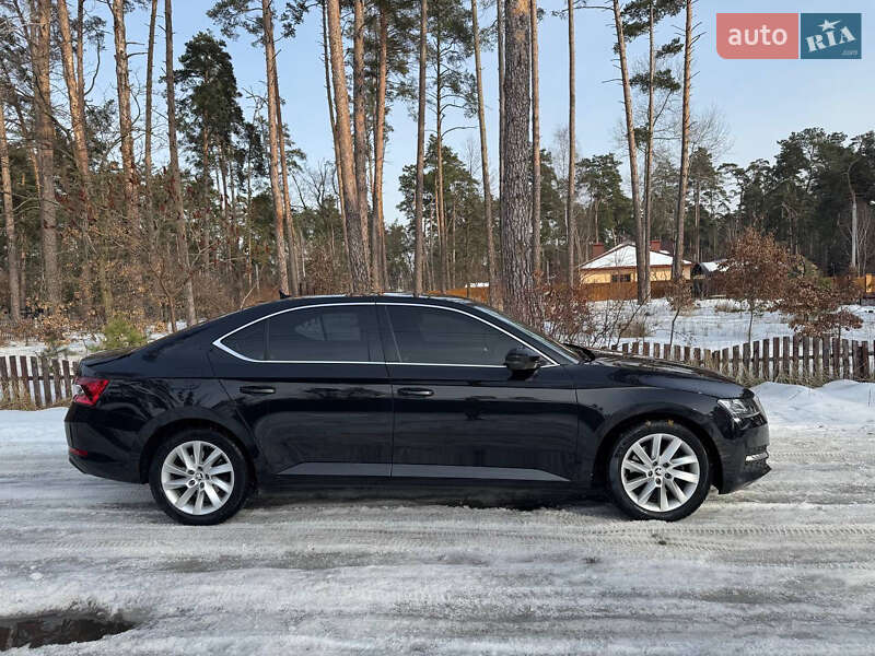 Ліфтбек Skoda Superb 2020 в Києві