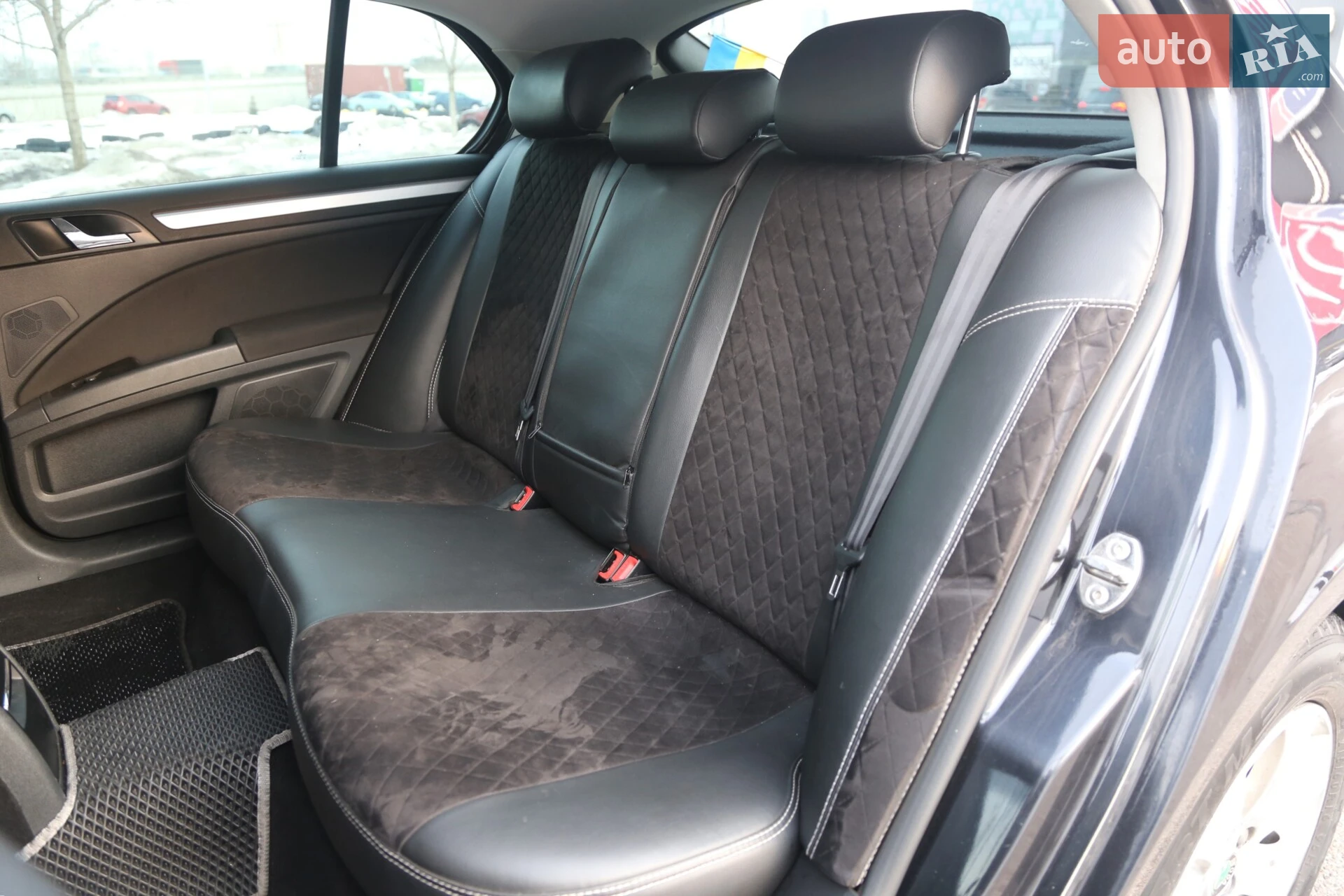 2011 Skoda Superb - мініатюра 10