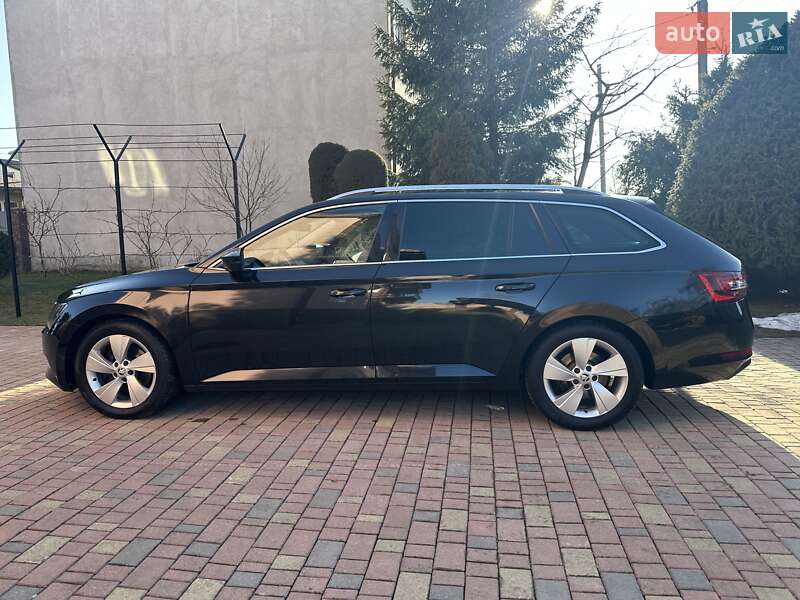 Универсал Skoda Superb 2016 в Самборе