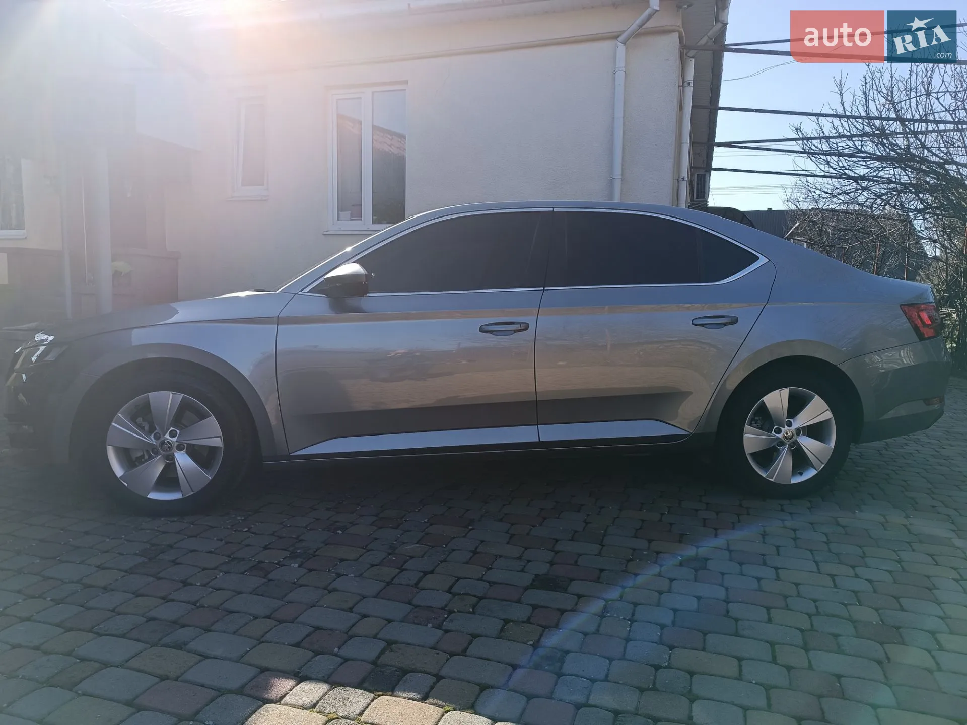 2019 Skoda Superb - мініатюра 3
