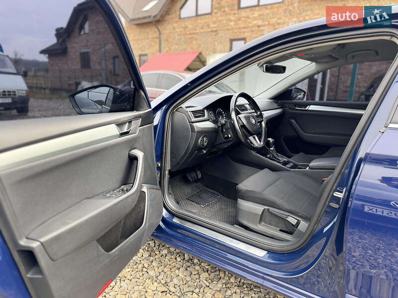 Лифтбек Skoda Superb 2015 в Нижней Апше