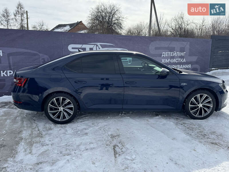 Ліфтбек Skoda Superb 2017 в Львові