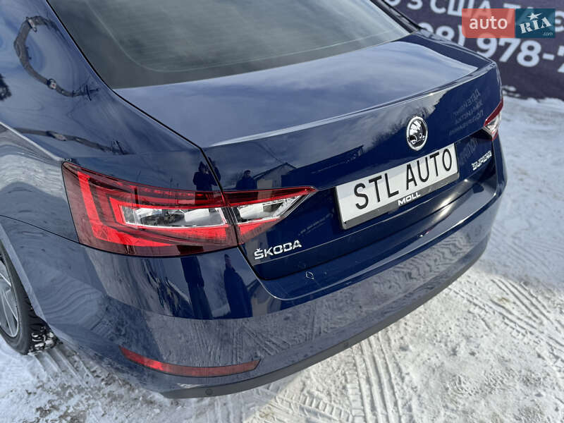 Ліфтбек Skoda Superb 2017 в Львові
