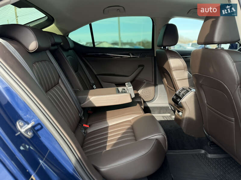Ліфтбек Skoda Superb 2017 в Львові