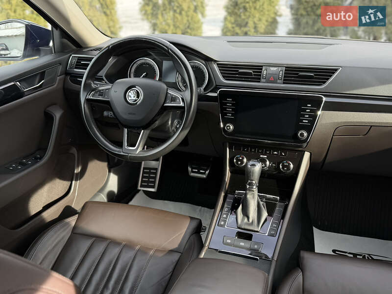 Ліфтбек Skoda Superb 2017 в Львові