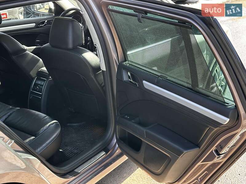 Универсал Skoda Superb 2010 в Виннице