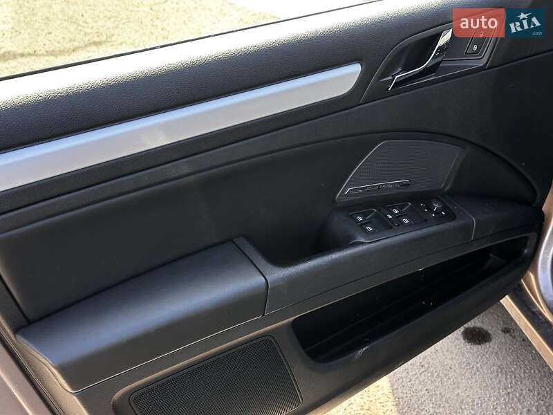 Универсал Skoda Superb 2010 в Виннице