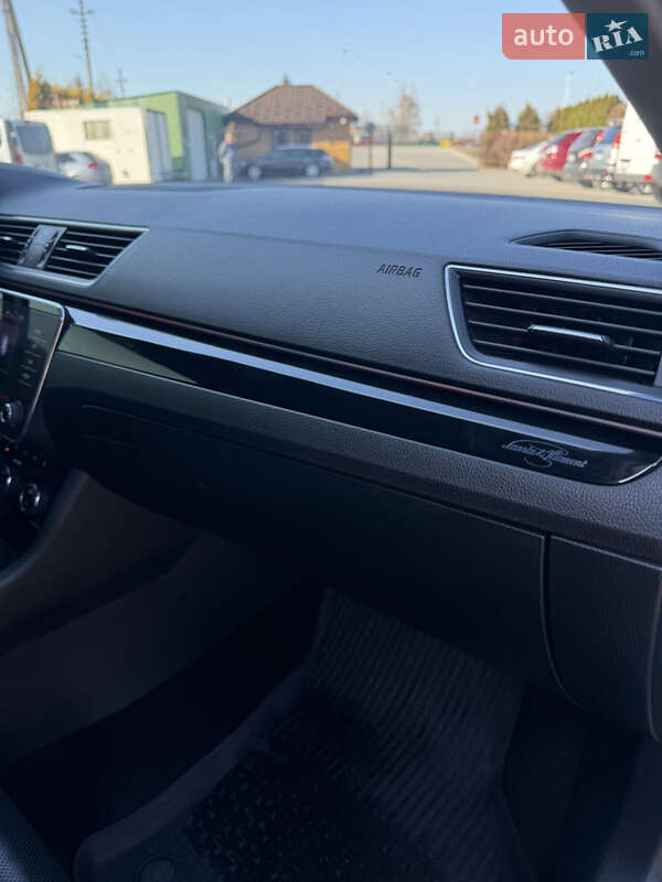 Ліфтбек Skoda Superb 2017 в Львові