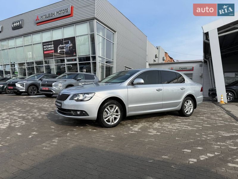 Лифтбек Skoda Superb 2013 в Полтаве