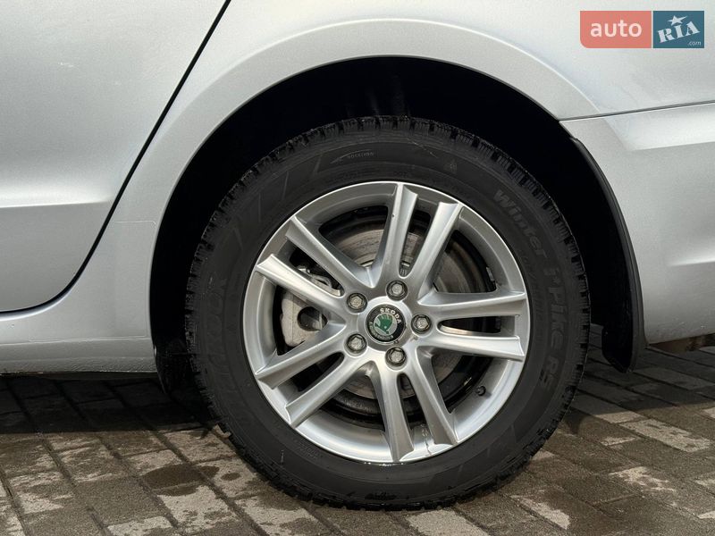 Лифтбек Skoda Superb 2013 в Полтаве