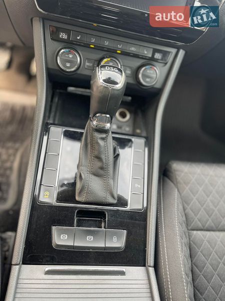 Універсал Skoda Superb 2016 в Ужгороді