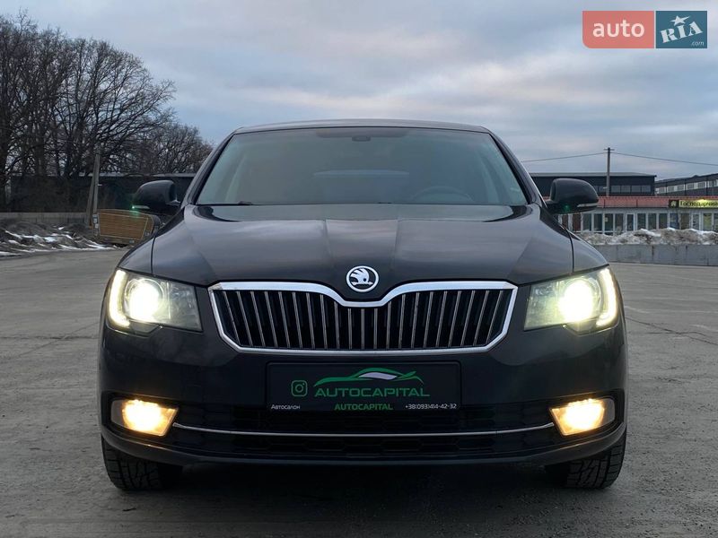 Лифтбек Skoda Superb 2013 в Киеве