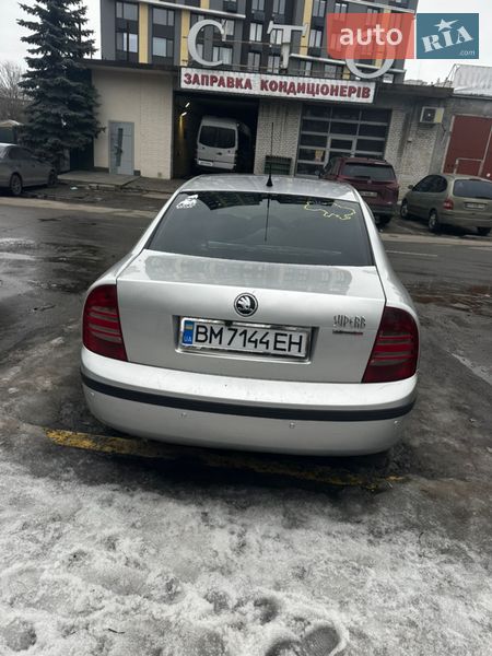 Ліфтбек Skoda Superb 2004 в Києві