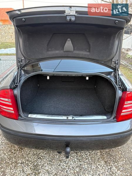 Ліфтбек Skoda Superb 2003 в Коломиї