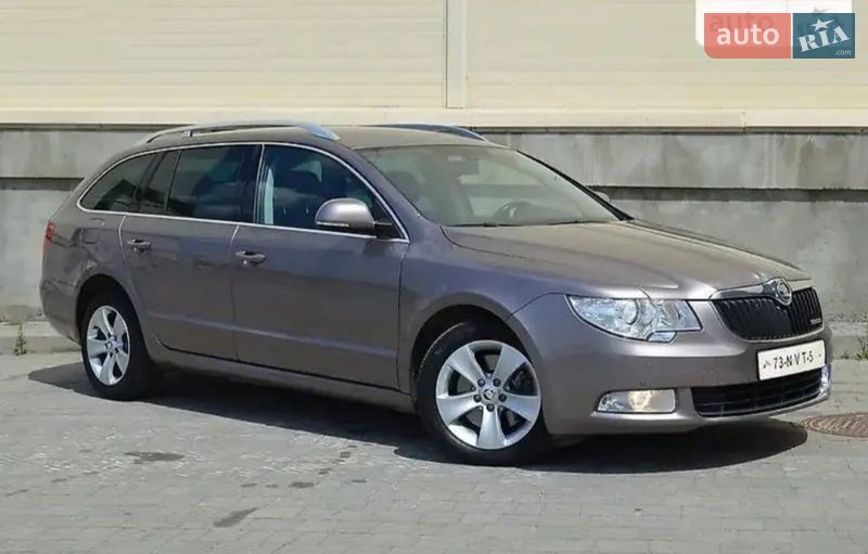 Універсал Skoda Superb 2010 в Береговому